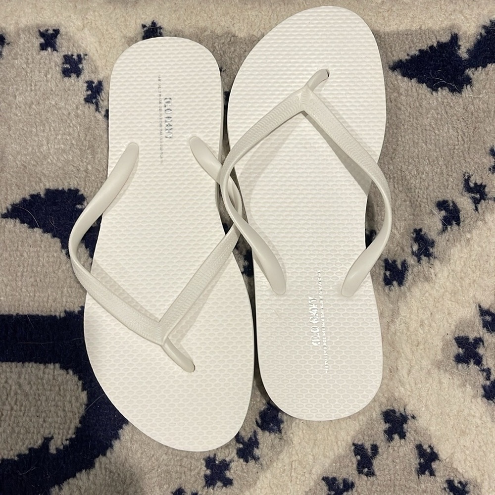 Old Navy Flip Flops
